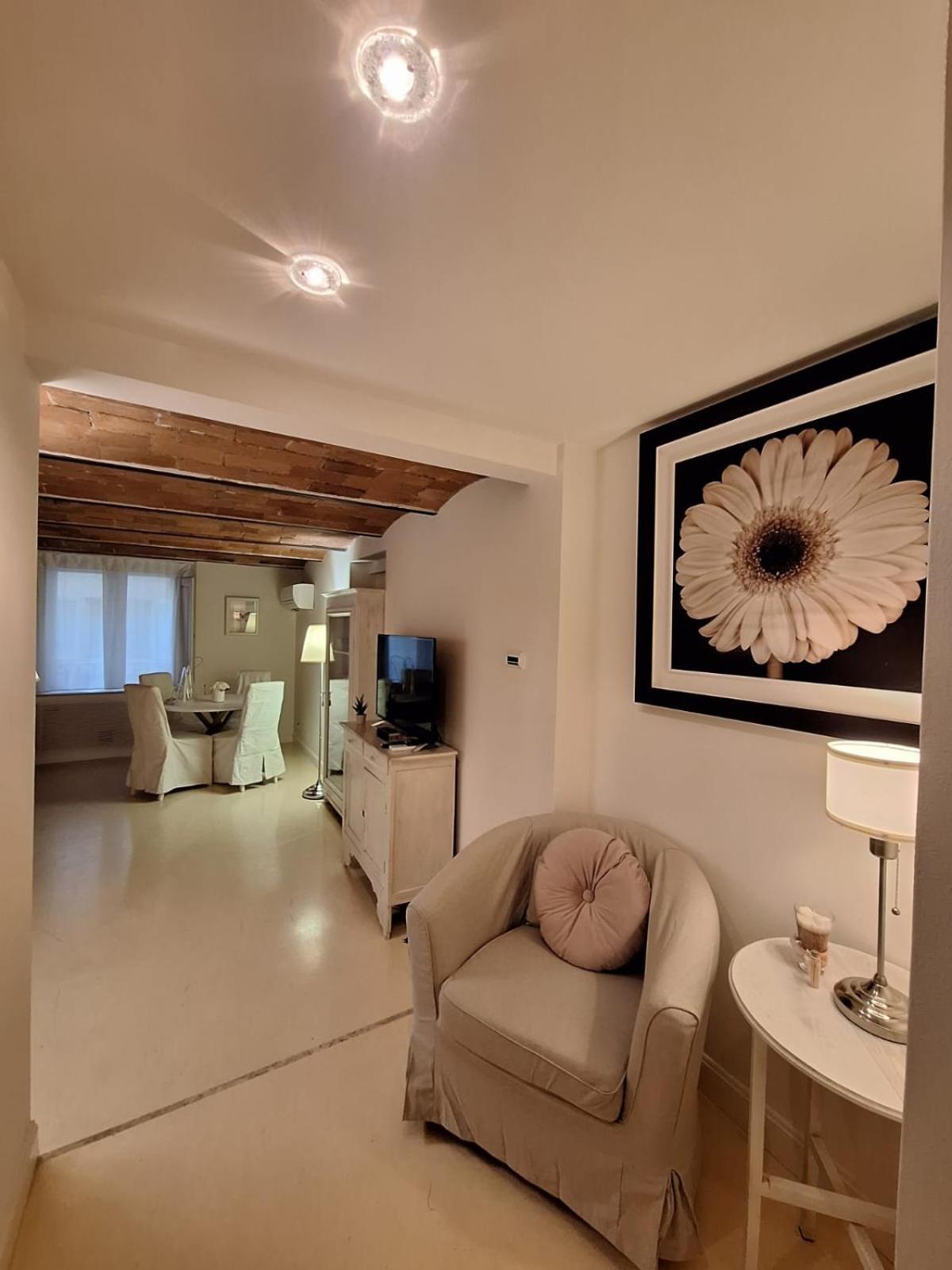 Cozy & Charming Florentine Hideaway By Oteego Флоренция Екстериор снимка